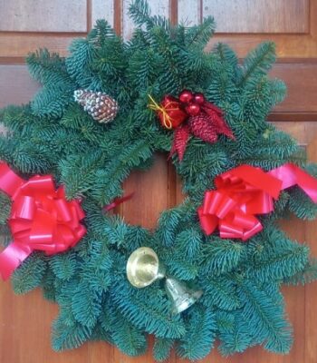 Show Christmas wreath in online shop